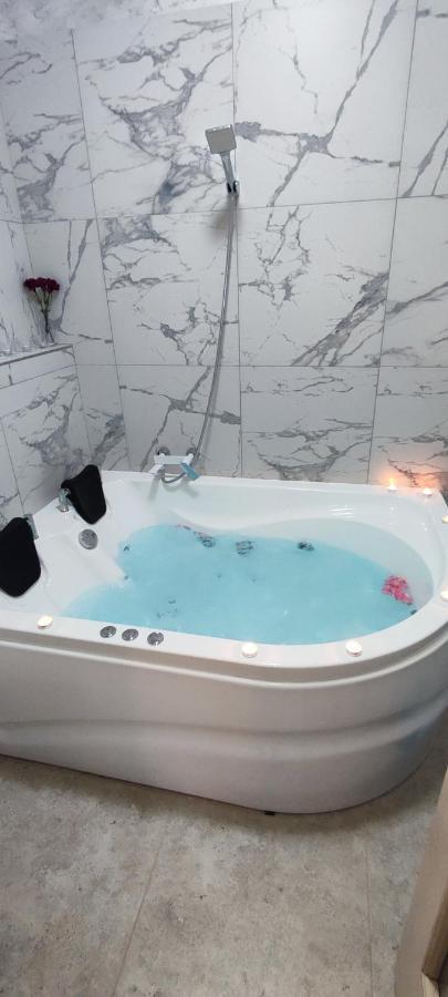 Jacuzzi Belle View Sinaia-Free Parking Exterior foto